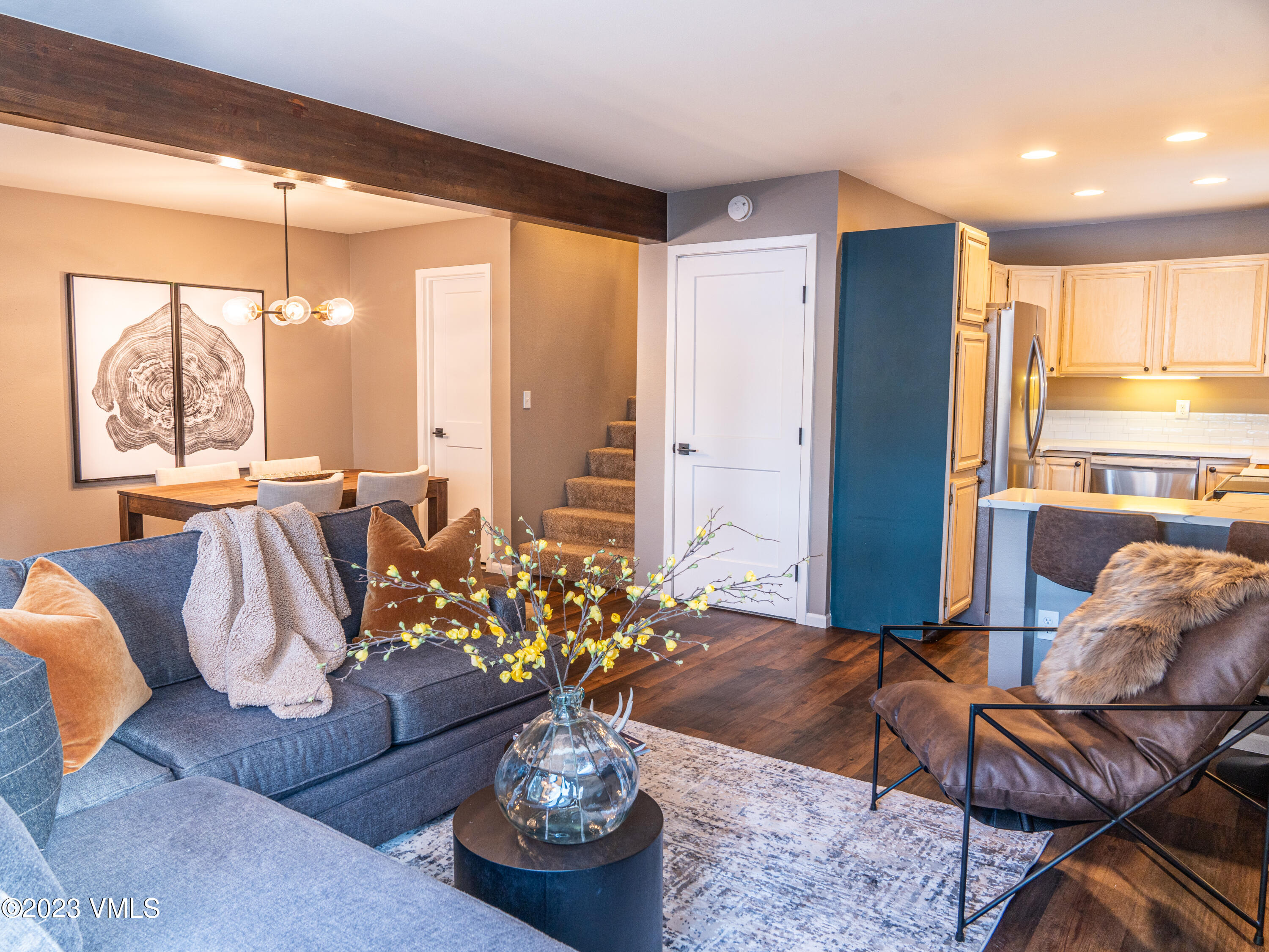 1019 Edwards Village 13