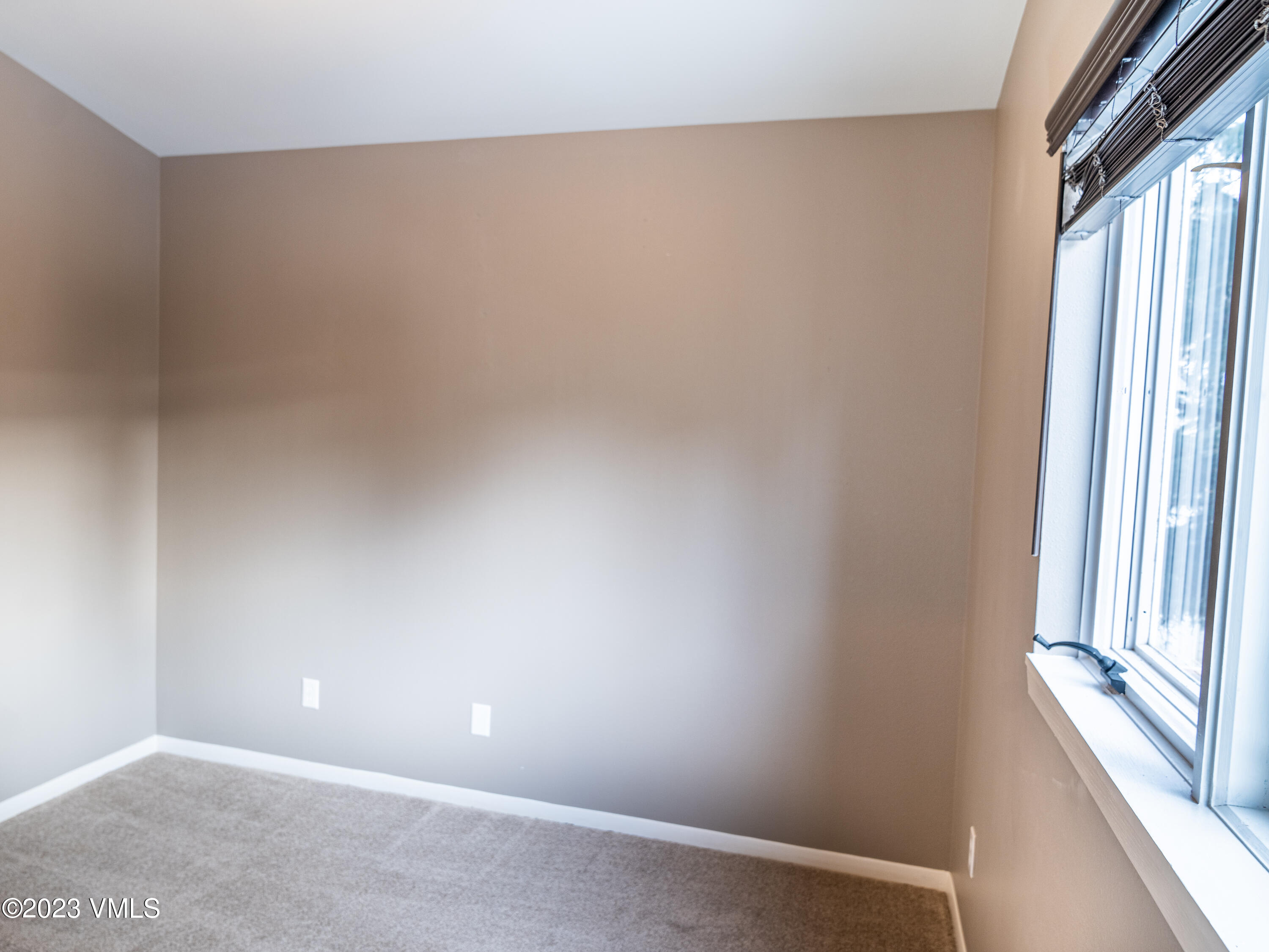 1019 Edwards Village 13