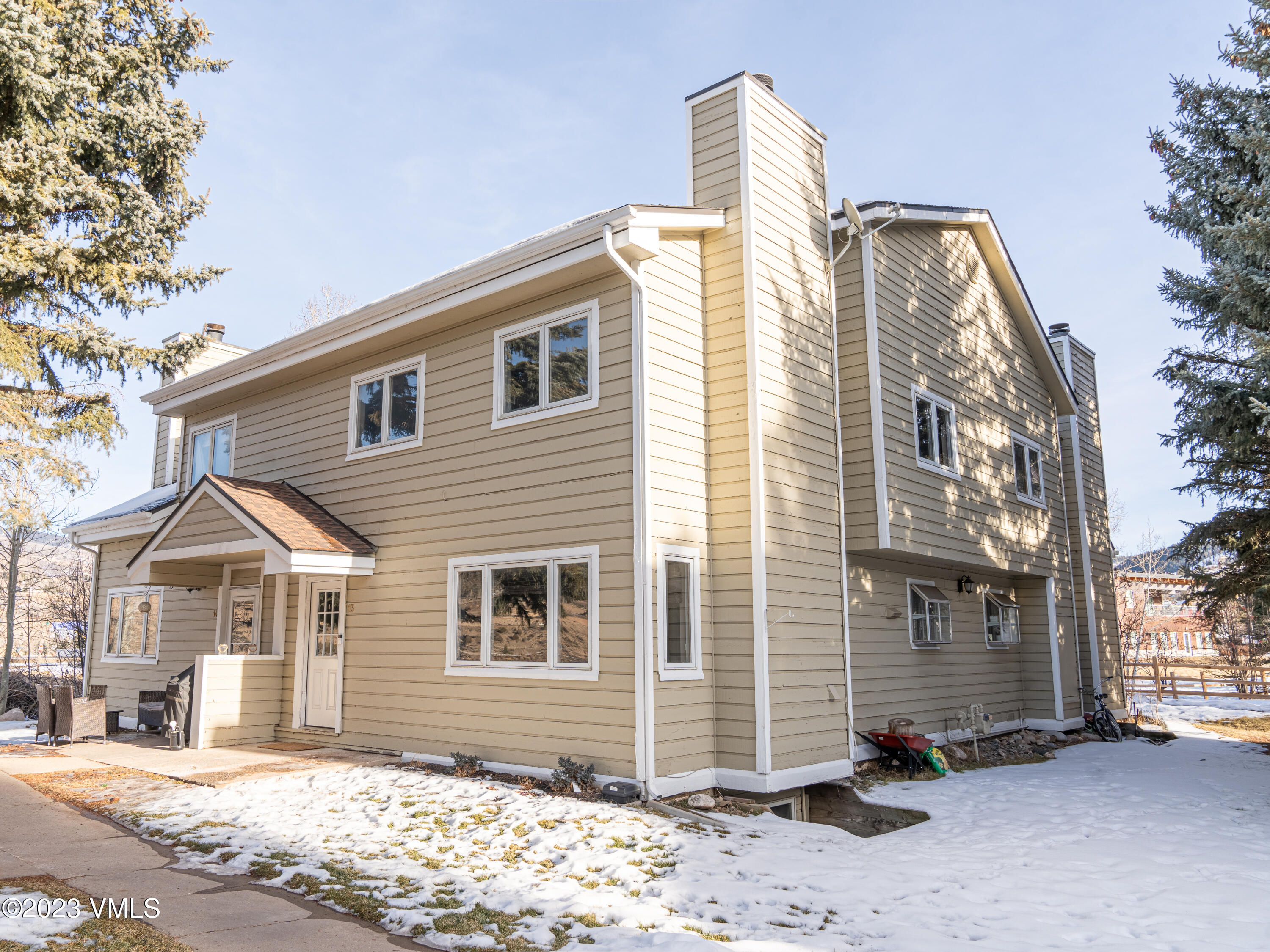 1019 Edwards Village 13