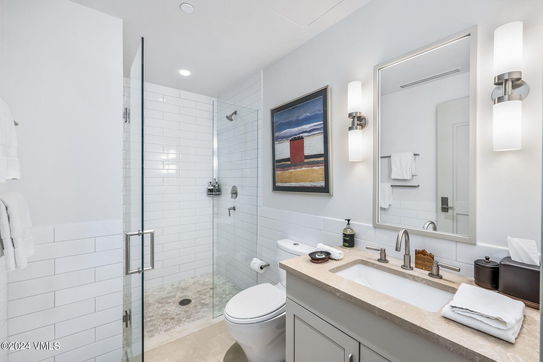 141 E Meadow Drive, 7A West