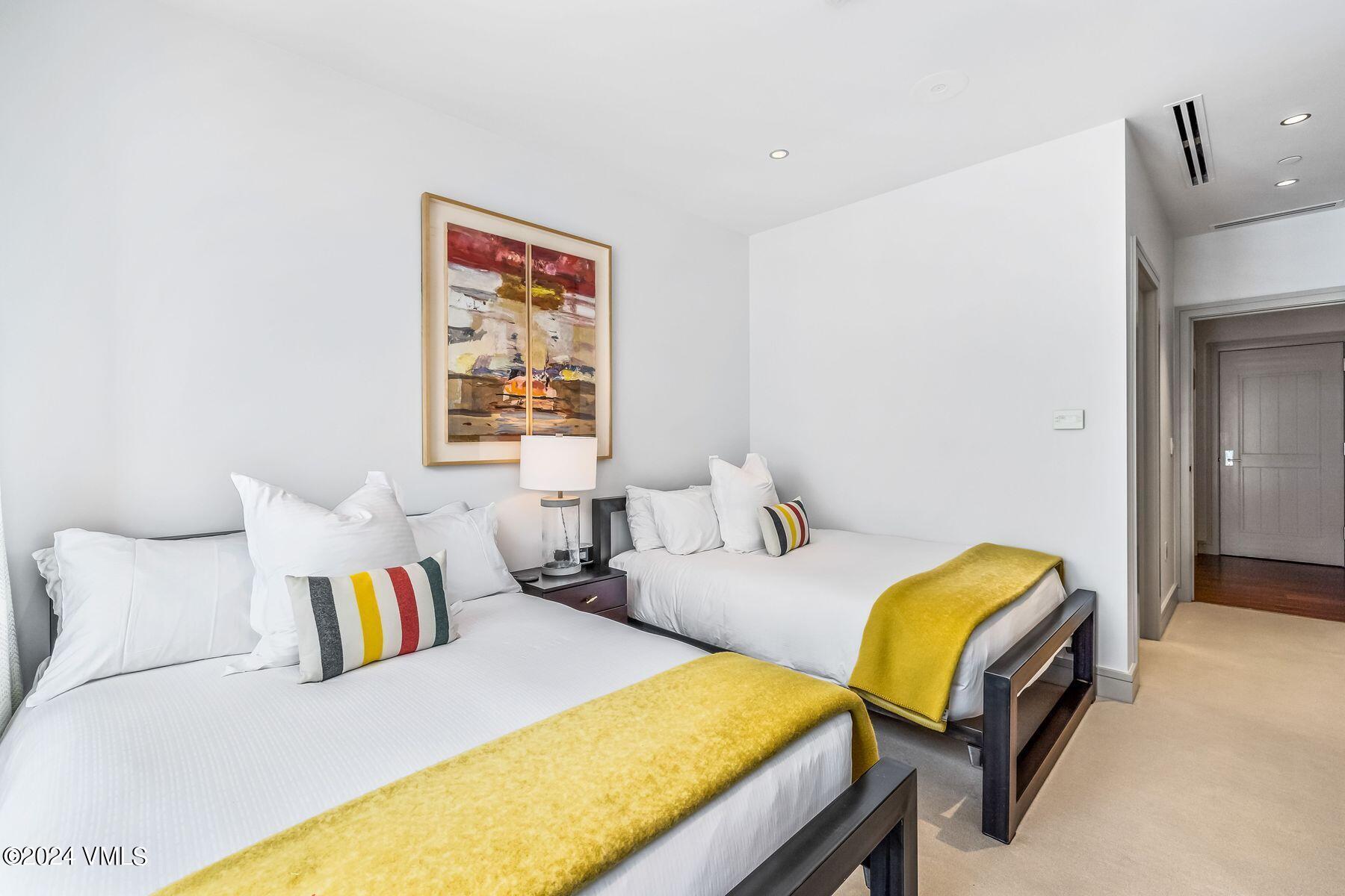 141 E Meadow Drive, 7A West