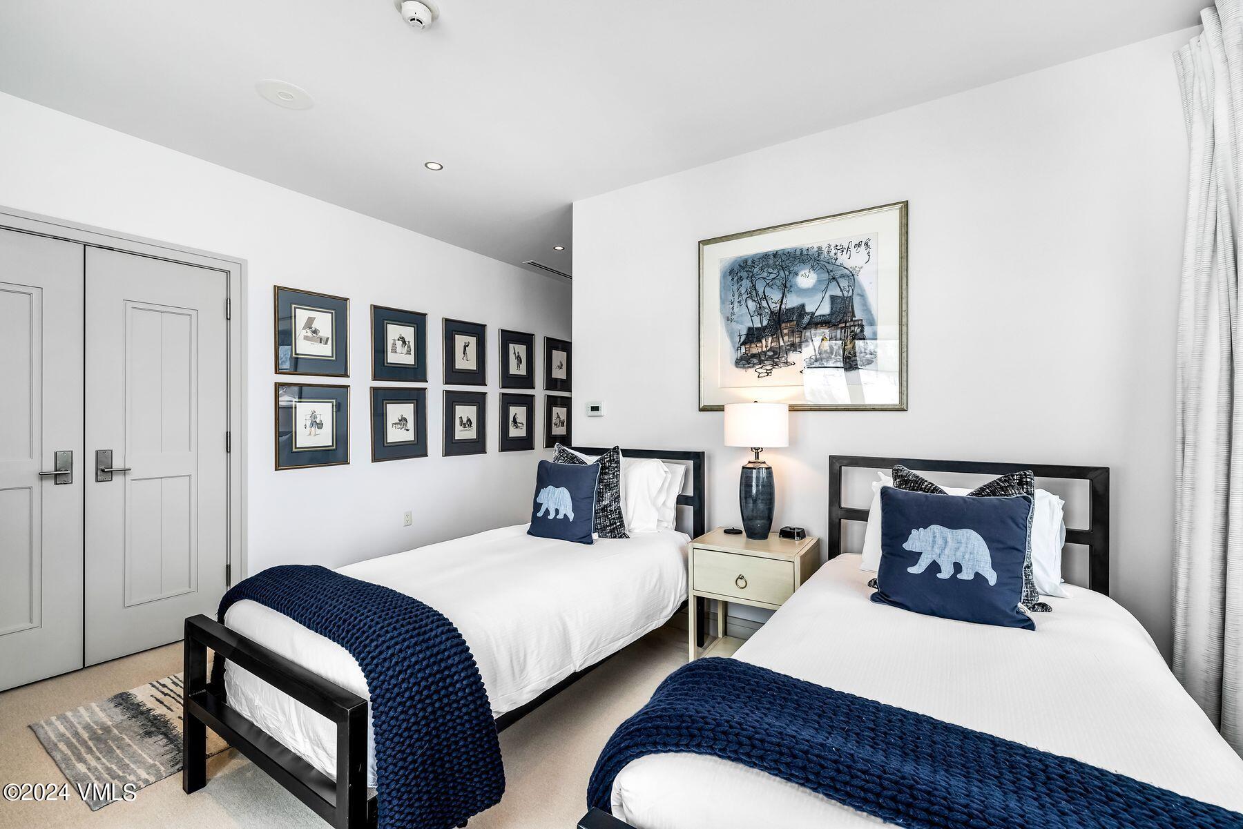 141 E Meadow Drive, 7A West