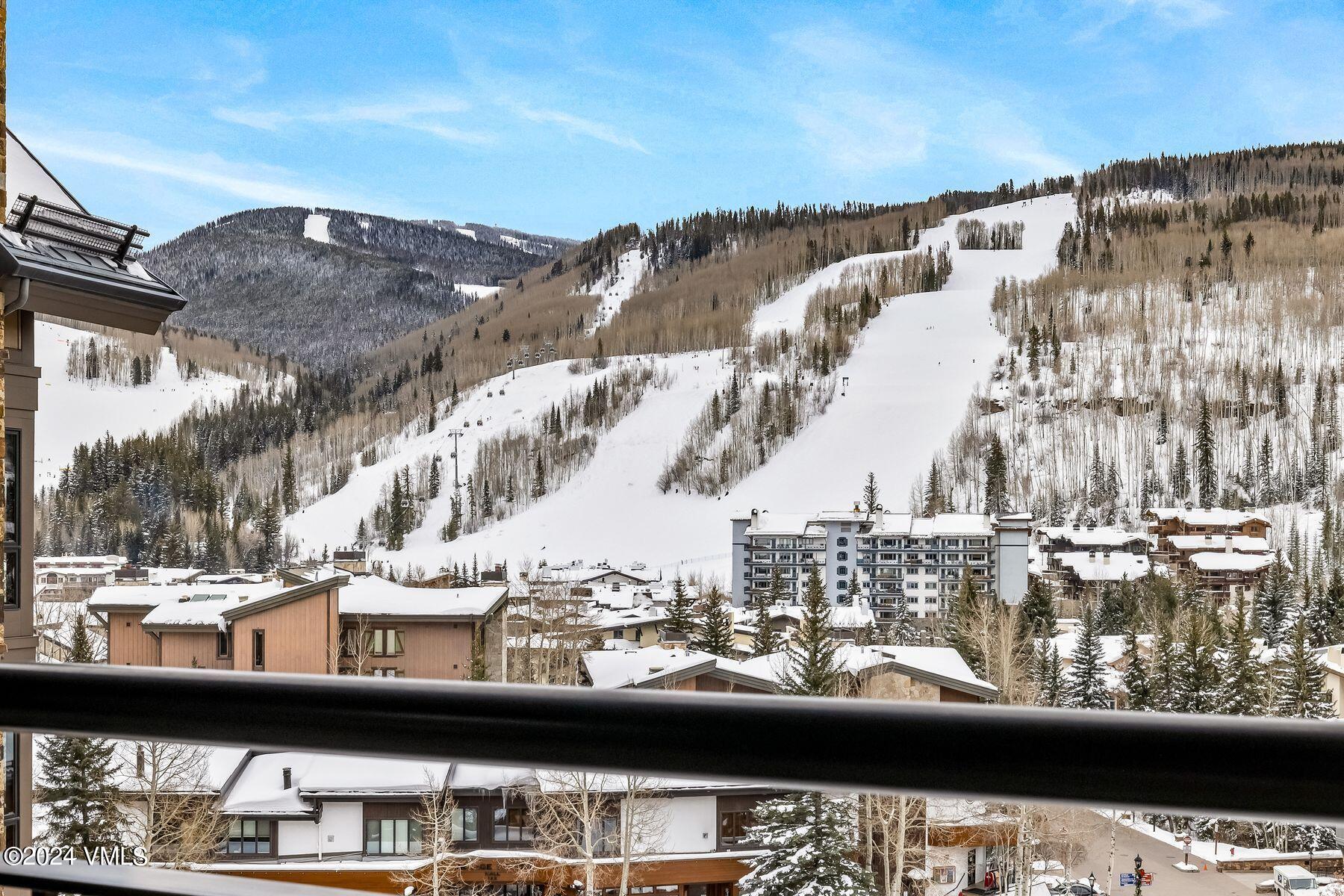 141 E Meadow Drive, 7A West