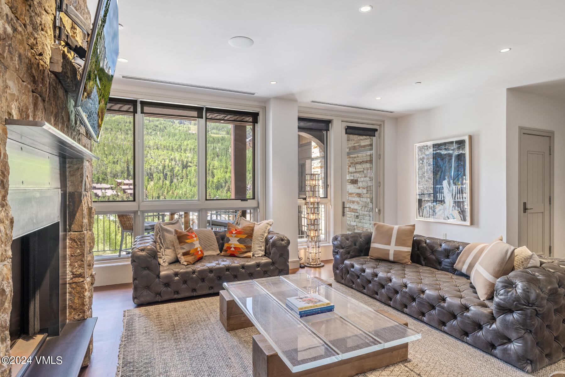 141 E Meadow Drive, 7A West