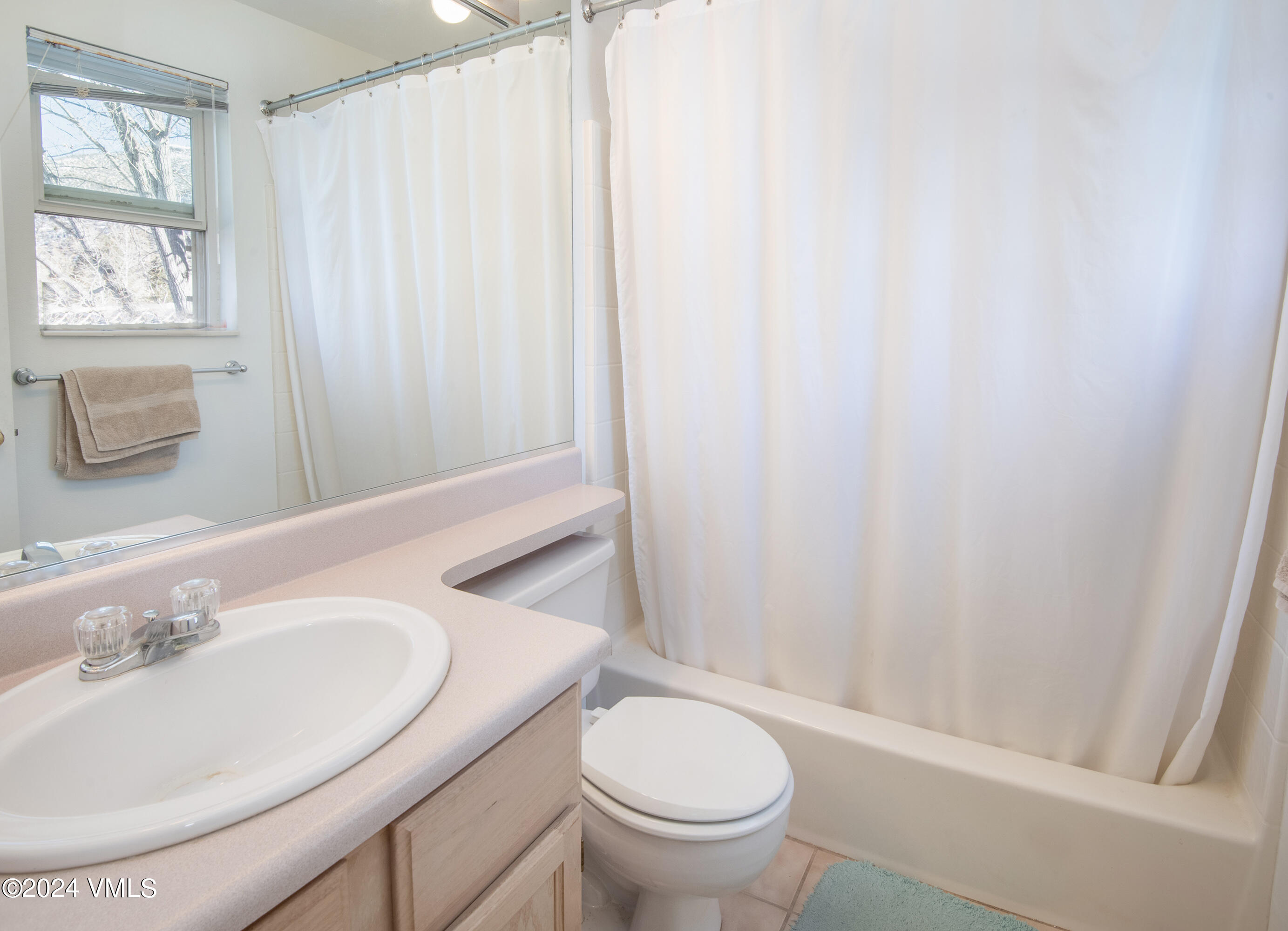 971 W Beaver Creek Boulevard, C4