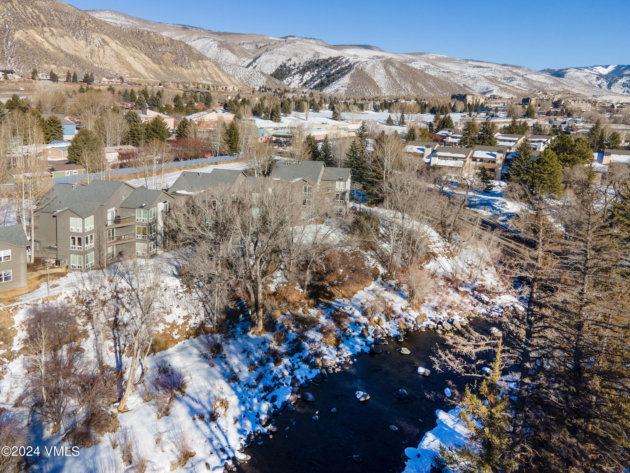 971 W Beaver Creek Boulevard, C4