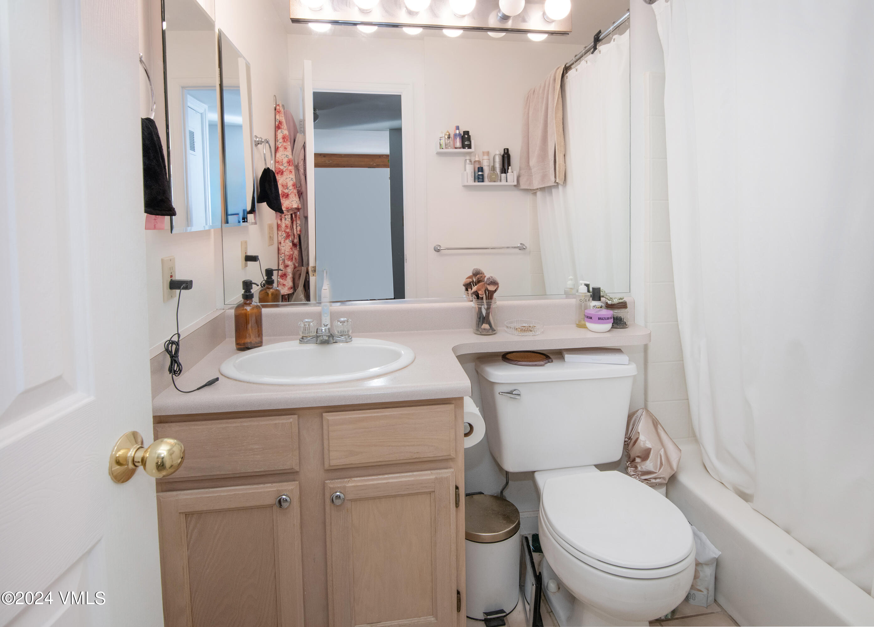 971 W Beaver Creek Boulevard, C4