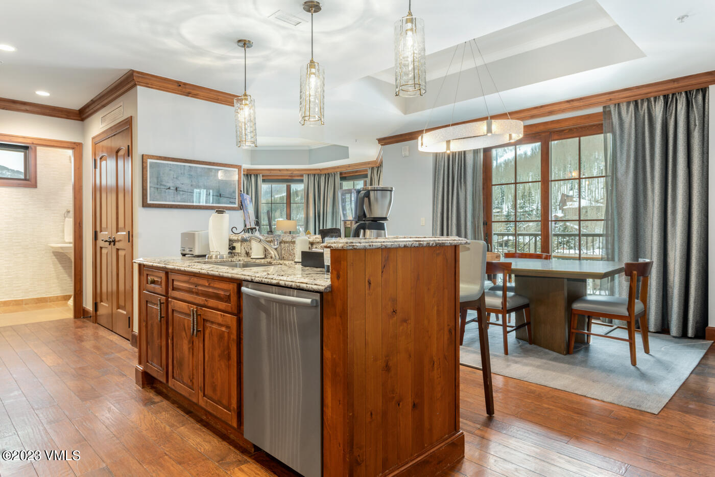 728 W Lionshead Circle, F-428/21