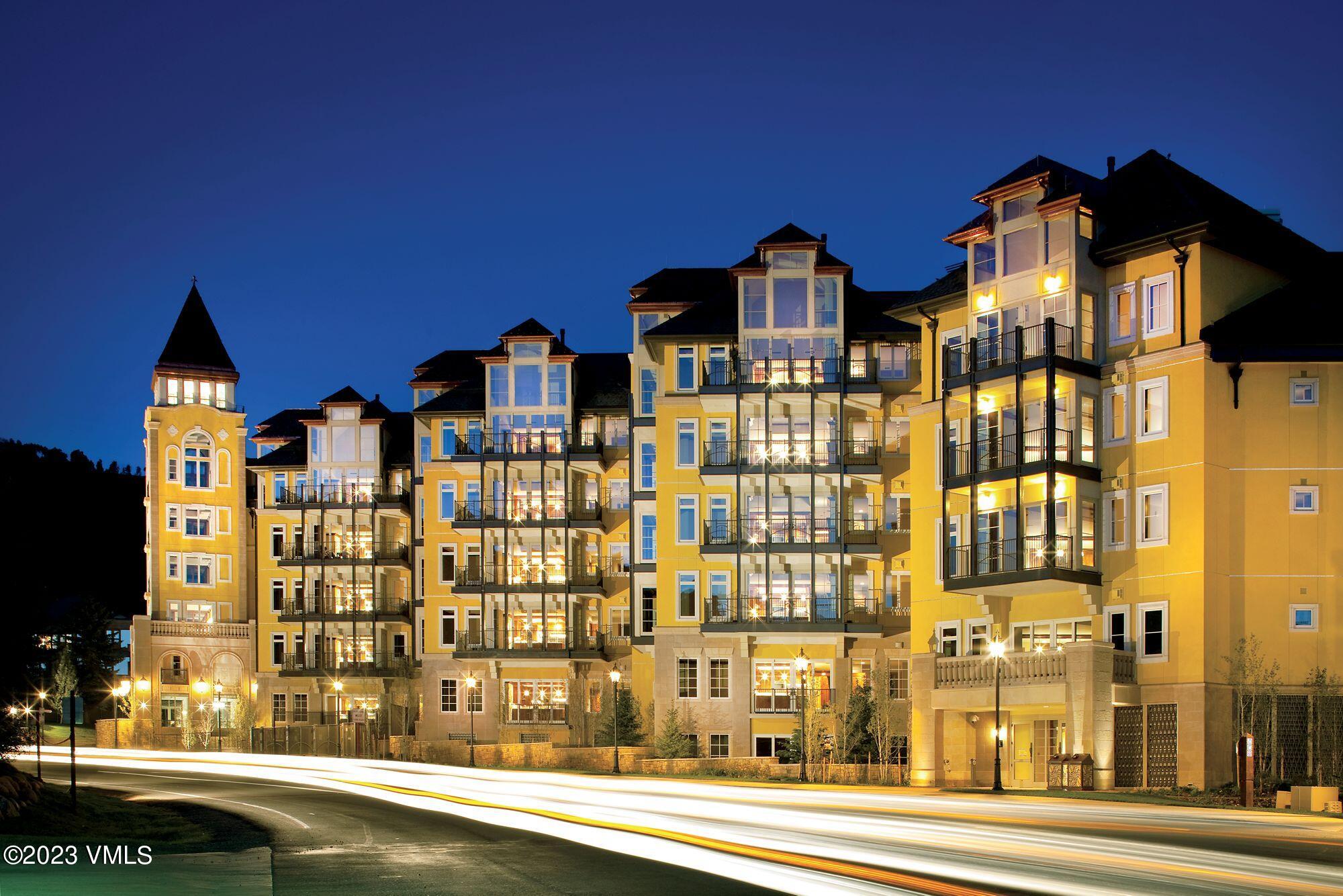 728 W Lionshead Circle, F-428/21