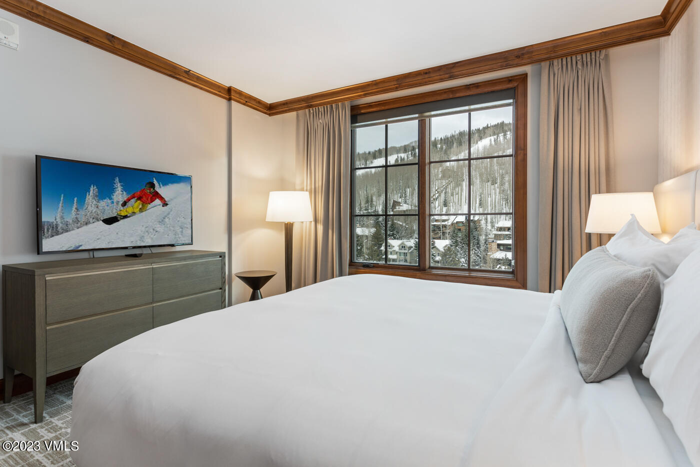 728 W Lionshead Circle, F-428/21