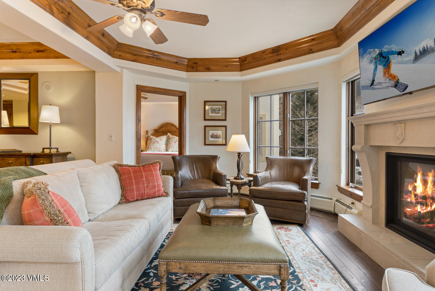 242 E Meadow Drive, 104-8