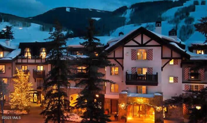 242 E Meadow Drive, 104-8