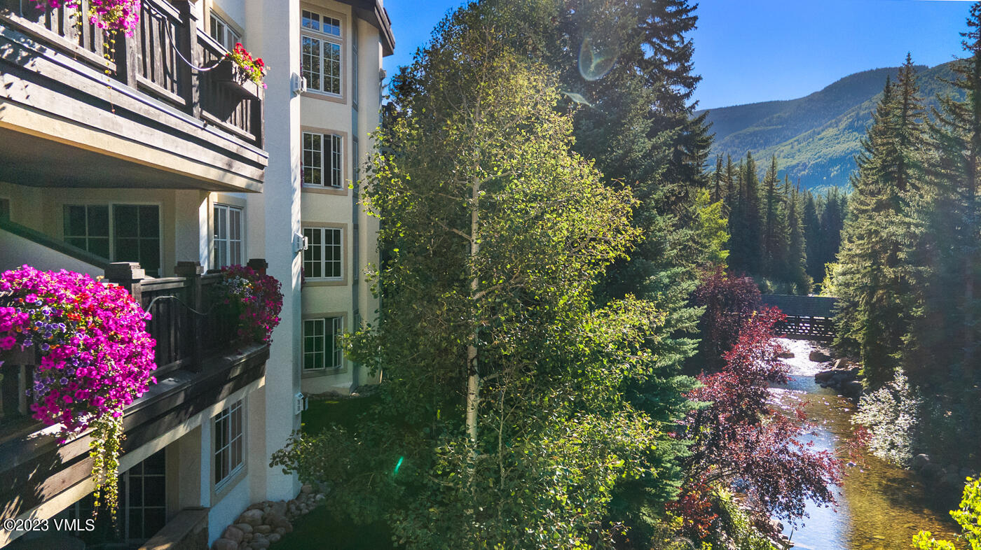 242 E Meadow Drive, 104-8