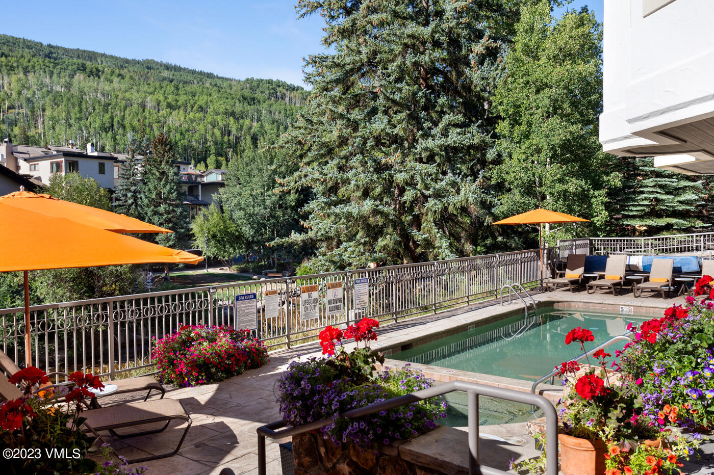 242 E Meadow Drive, 104-8