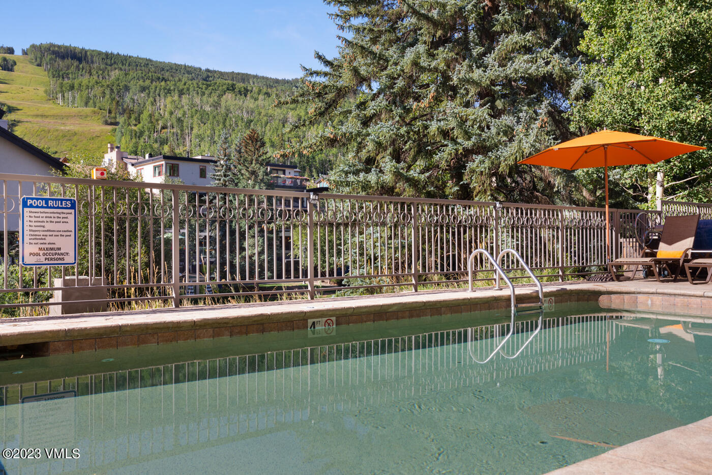 242 E Meadow Drive, 104-8