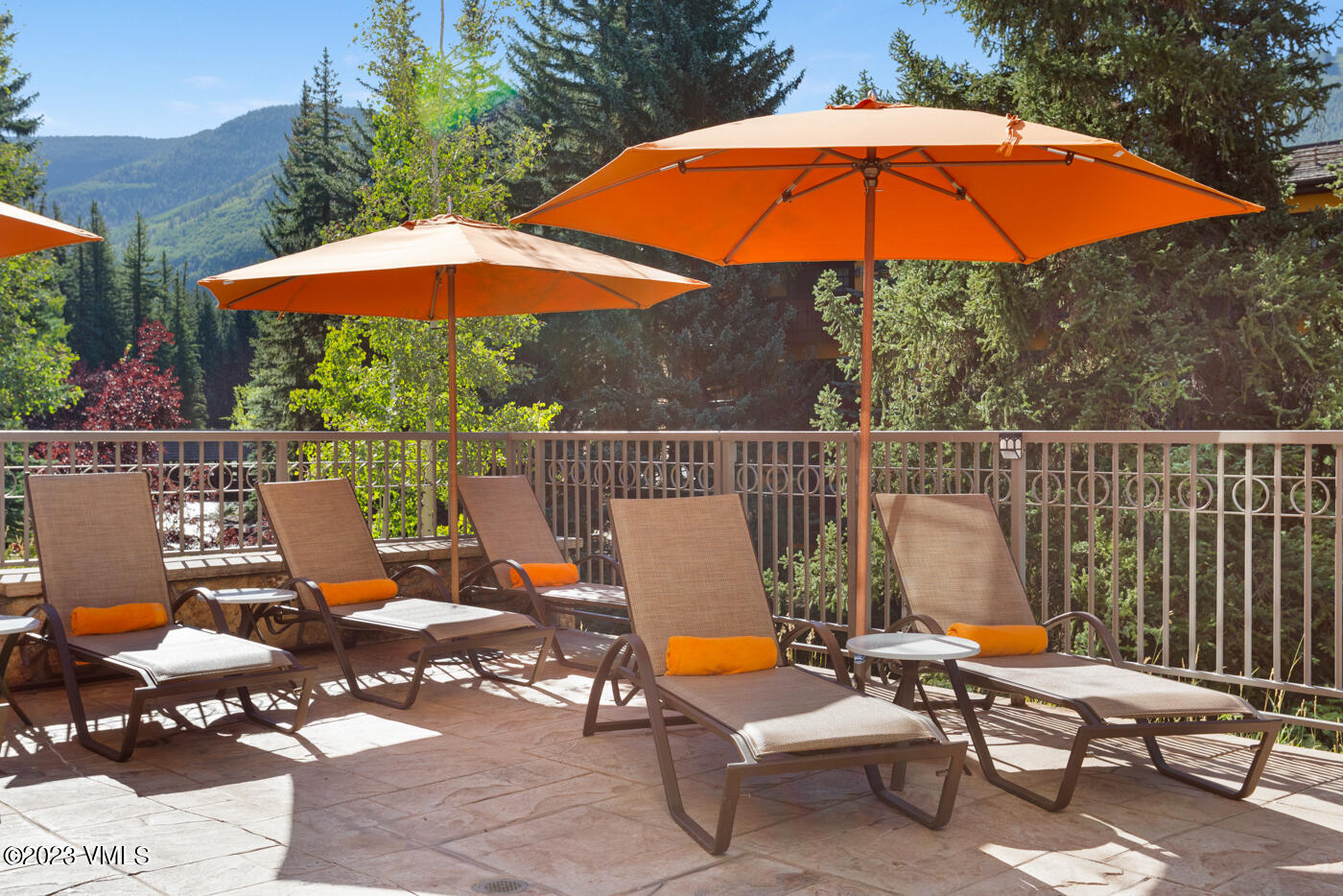 242 E Meadow Drive, 104-8