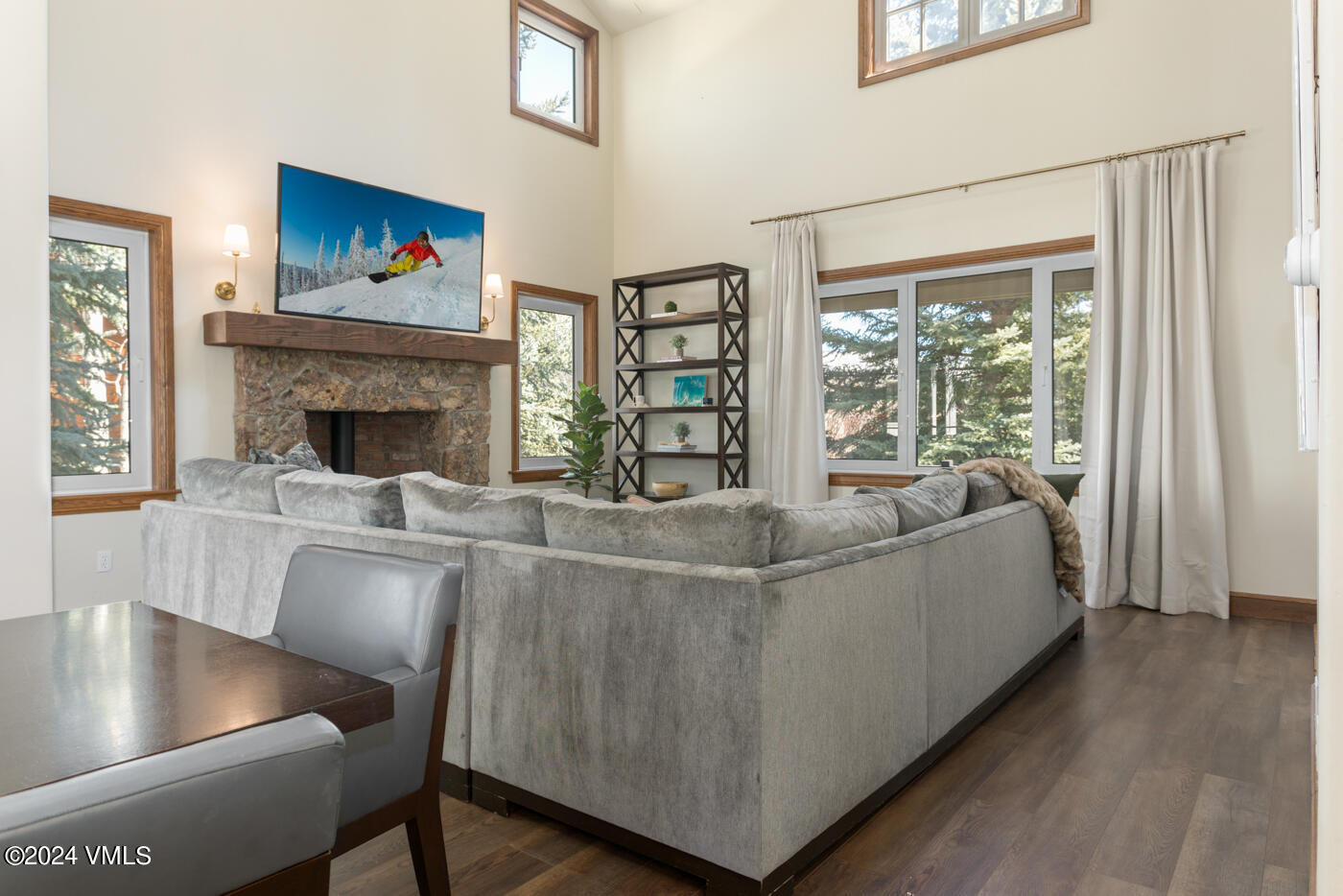 111 Castle Peak Lane