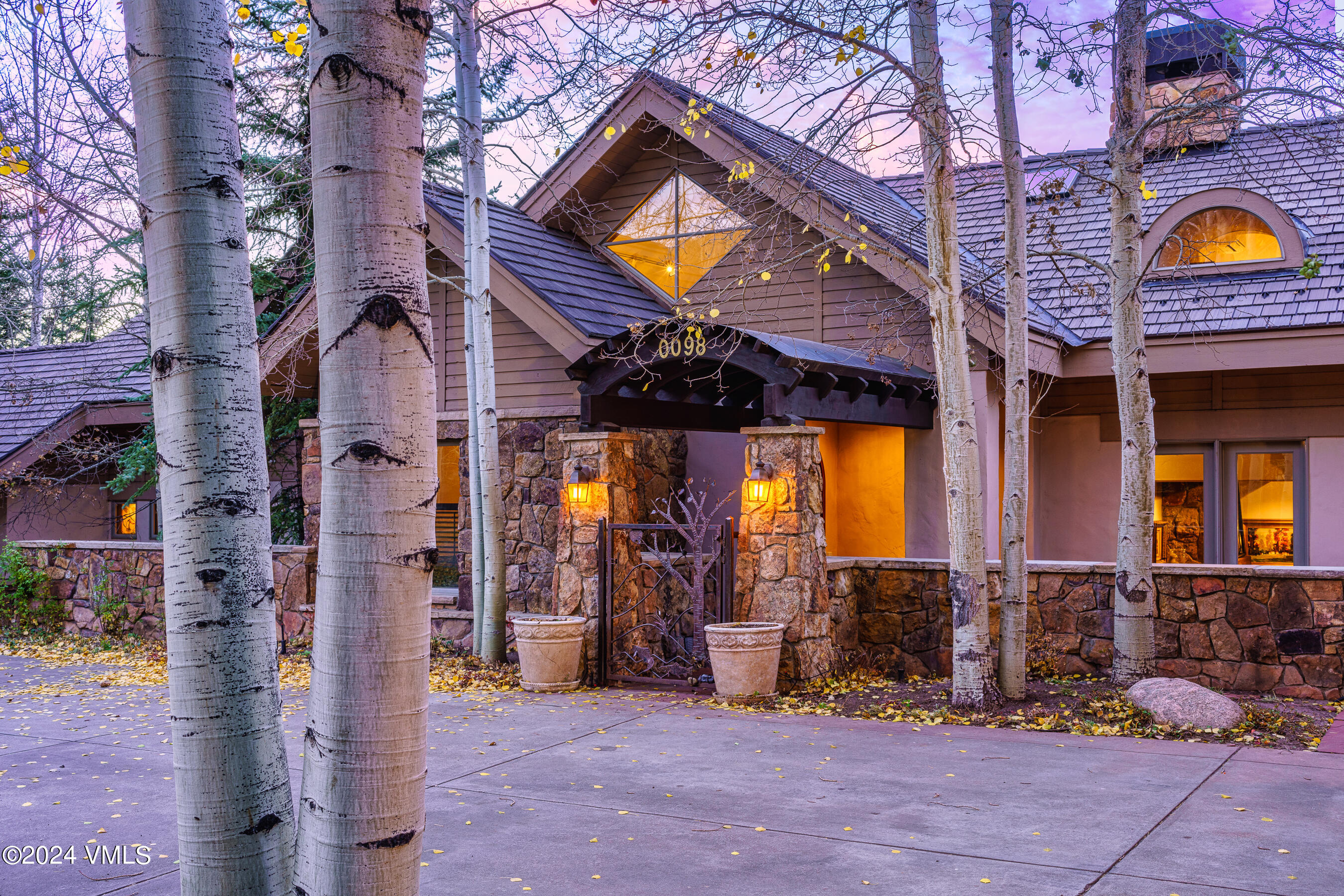 98 Mccoy Creek Drive