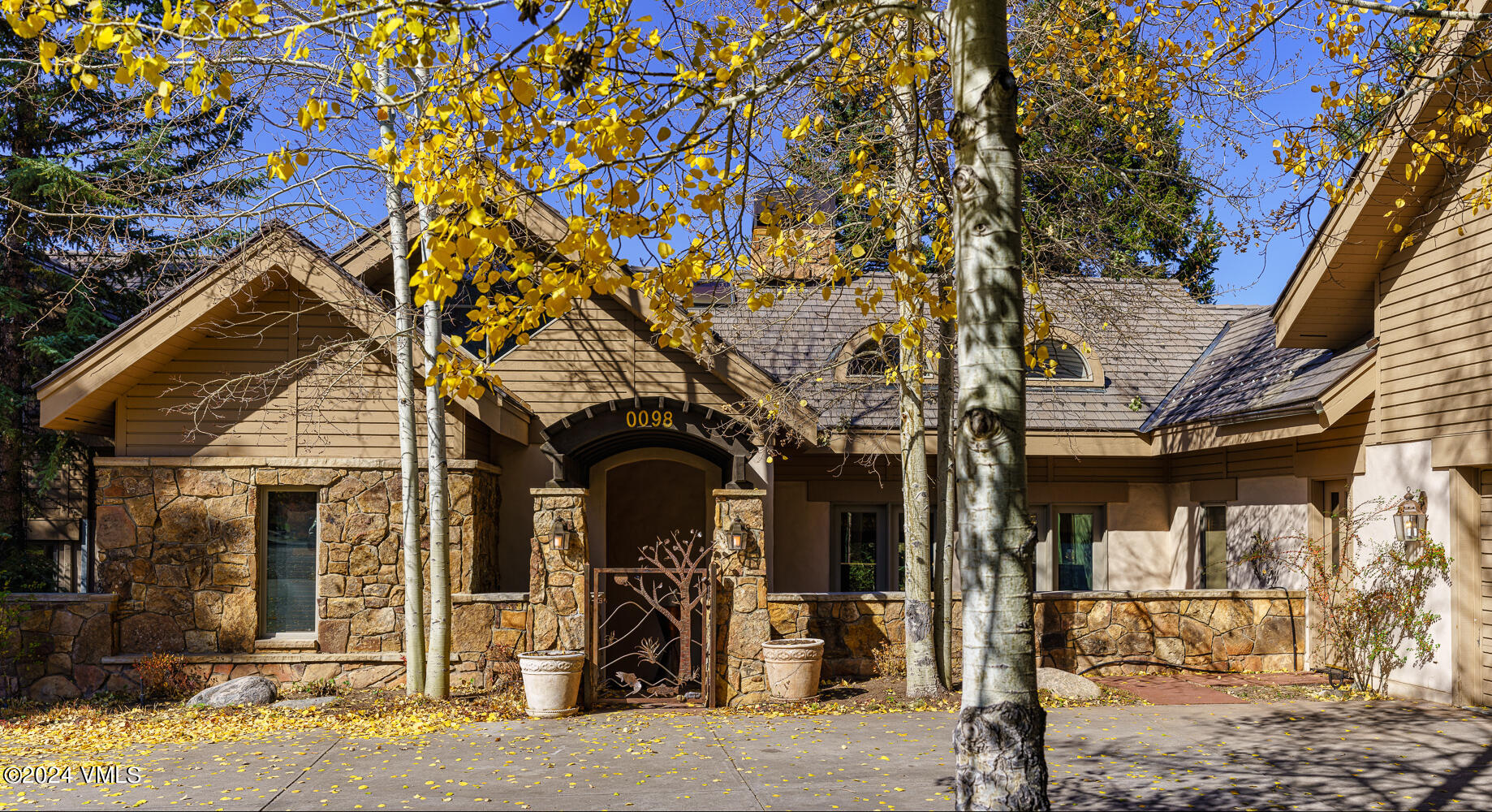 98 Mccoy Creek Drive