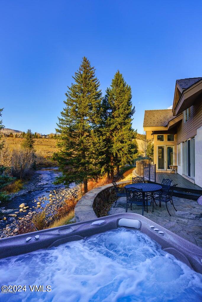 98 Mccoy Creek Drive