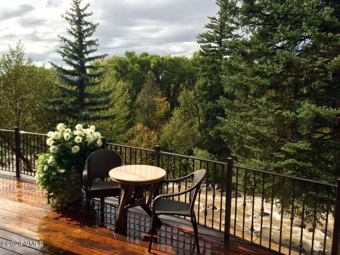 98 Mccoy Creek Drive