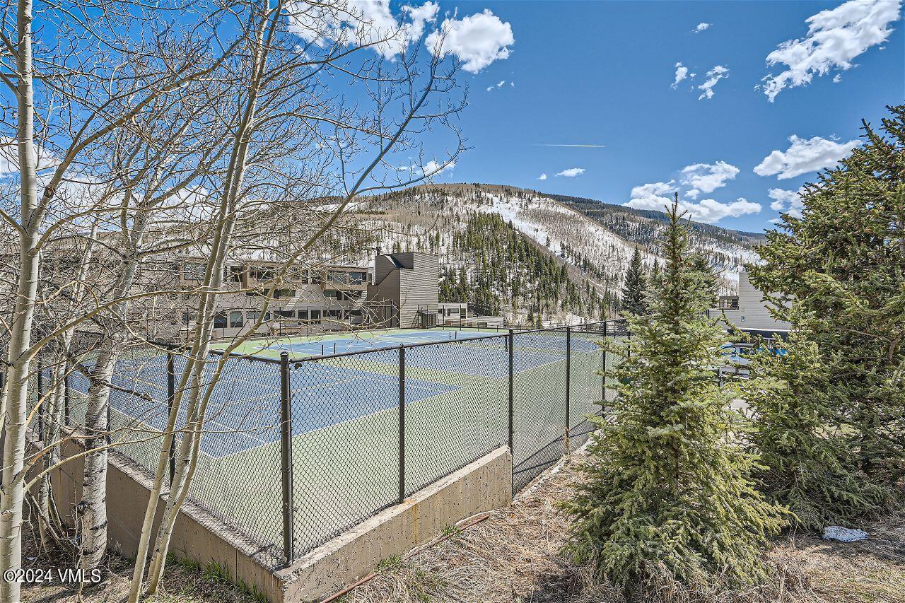 1100 N Frontage W, 1429