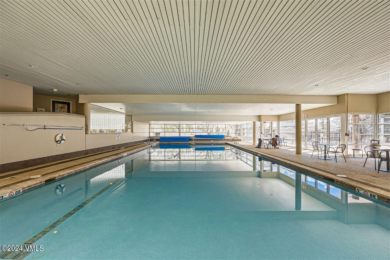 1100 N Frontage W, 1429