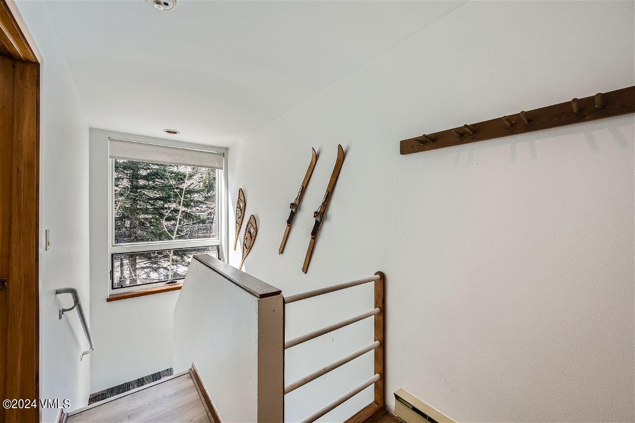 1100 N Frontage W, 1429