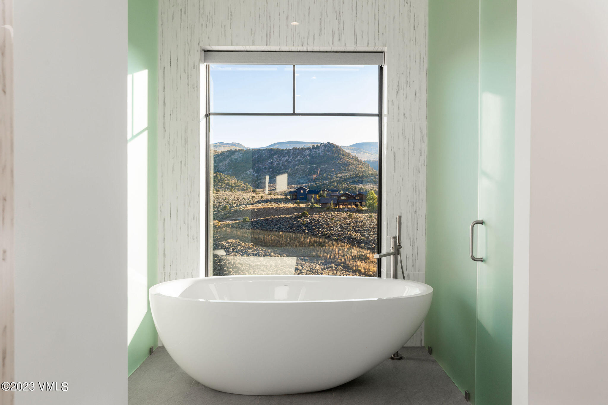 1658 E Haystacker Drive