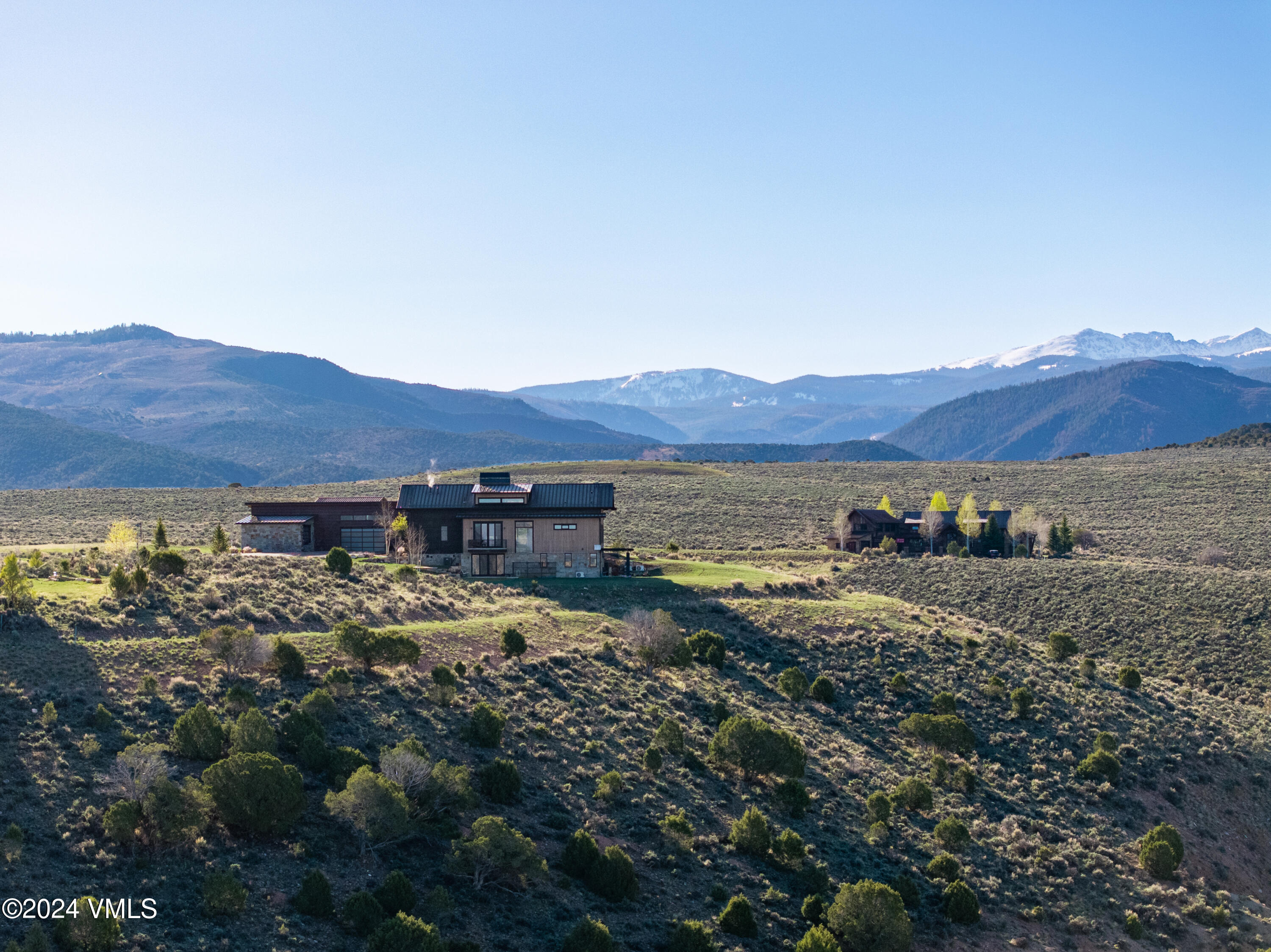 1658 E Haystacker Drive