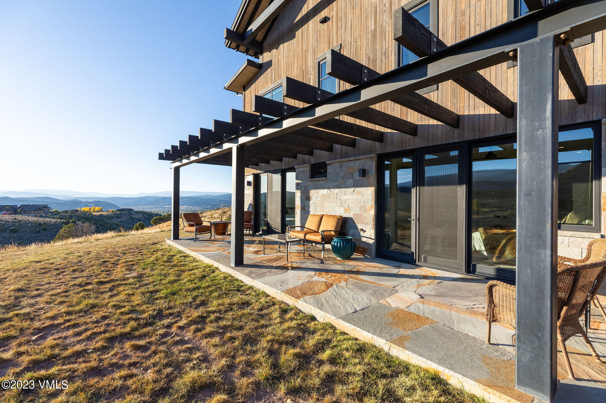 1658 E Haystacker Drive