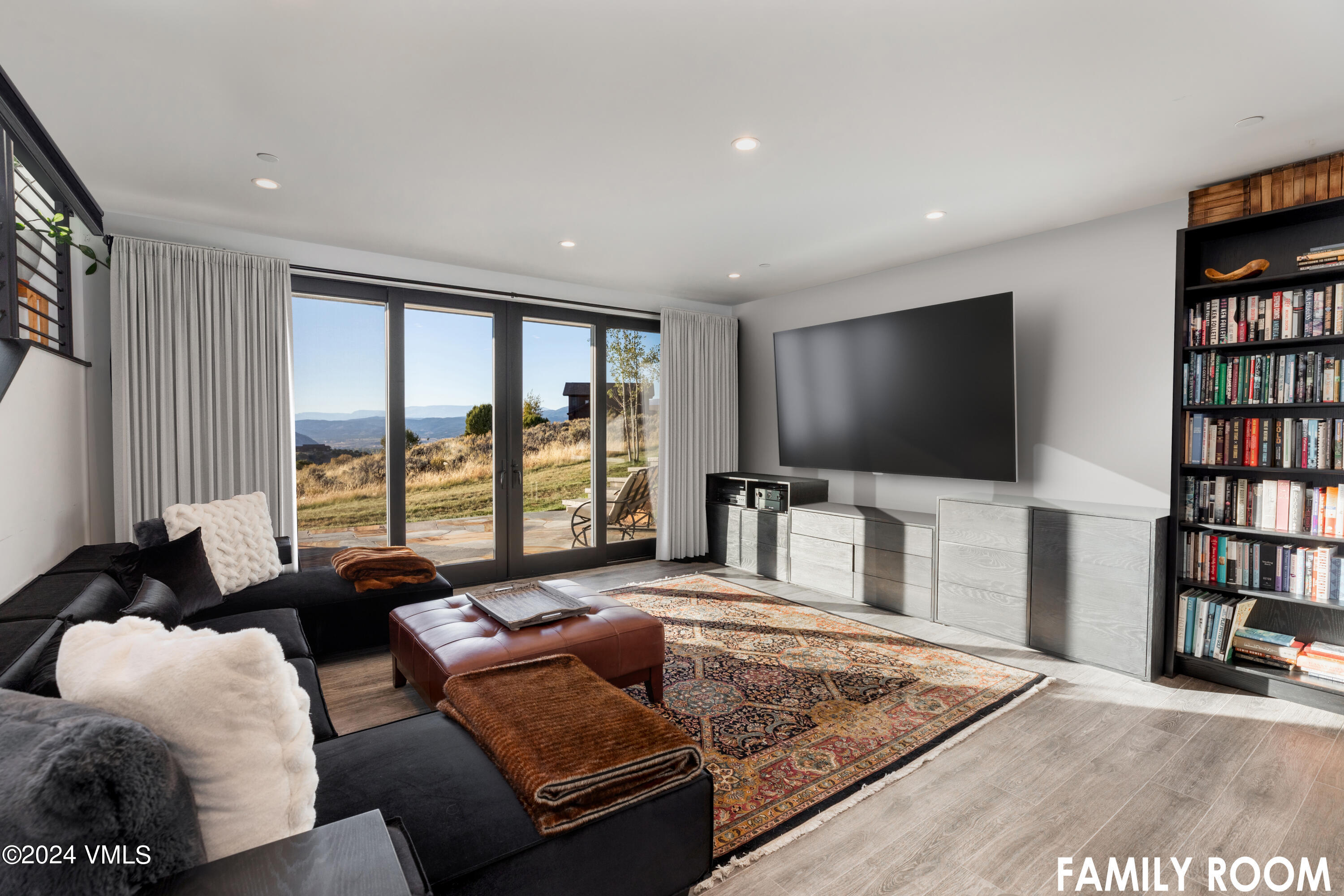 1658 E Haystacker Drive