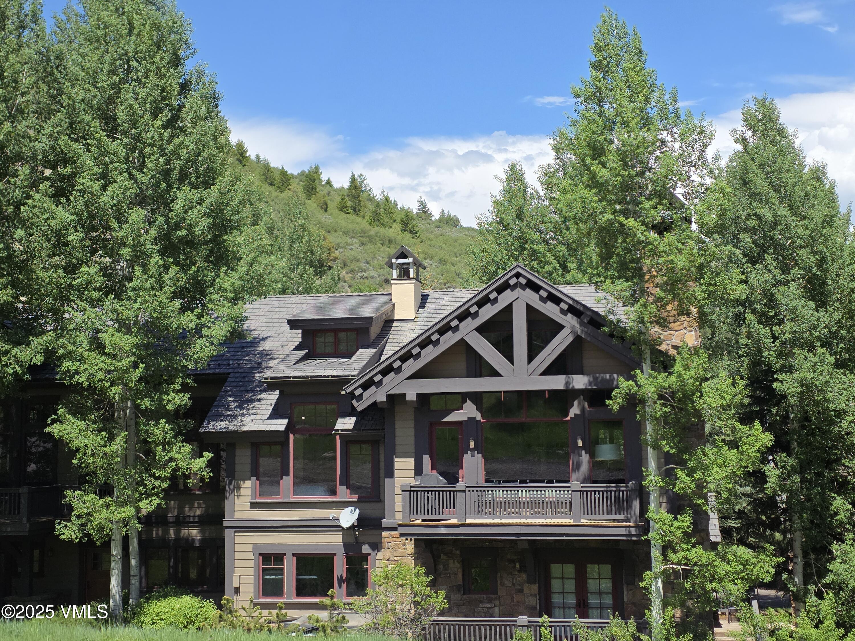 352 Cresta Road
