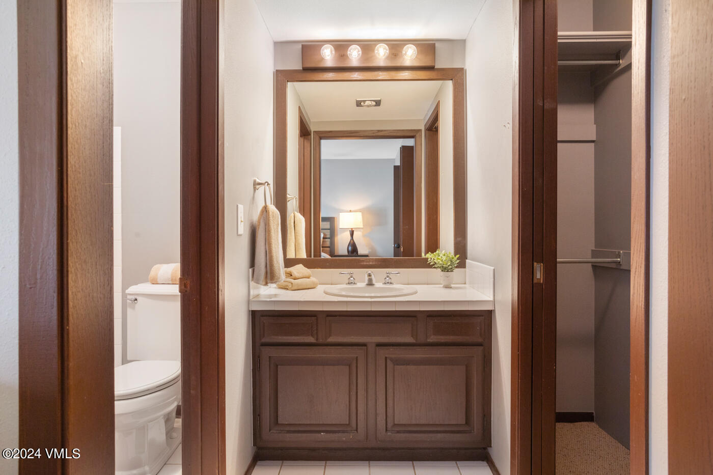 931 Singletree Road, 32