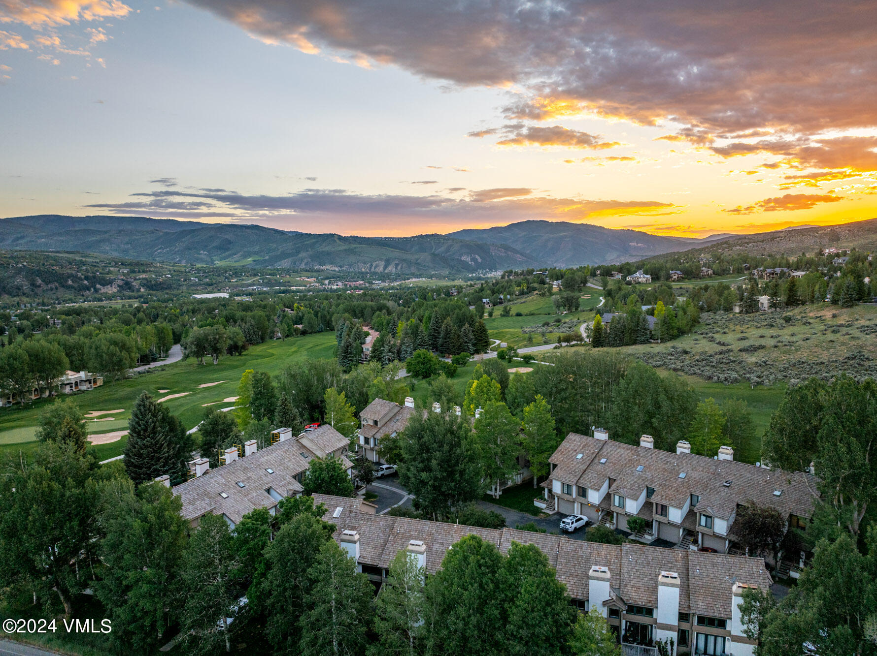 931 Singletree Road, 32