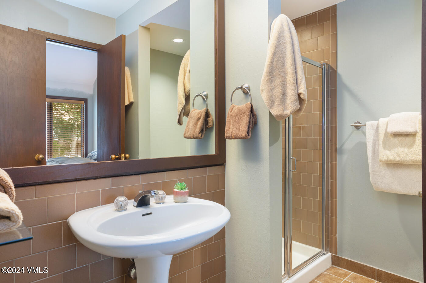 931 Singletree Road, 32