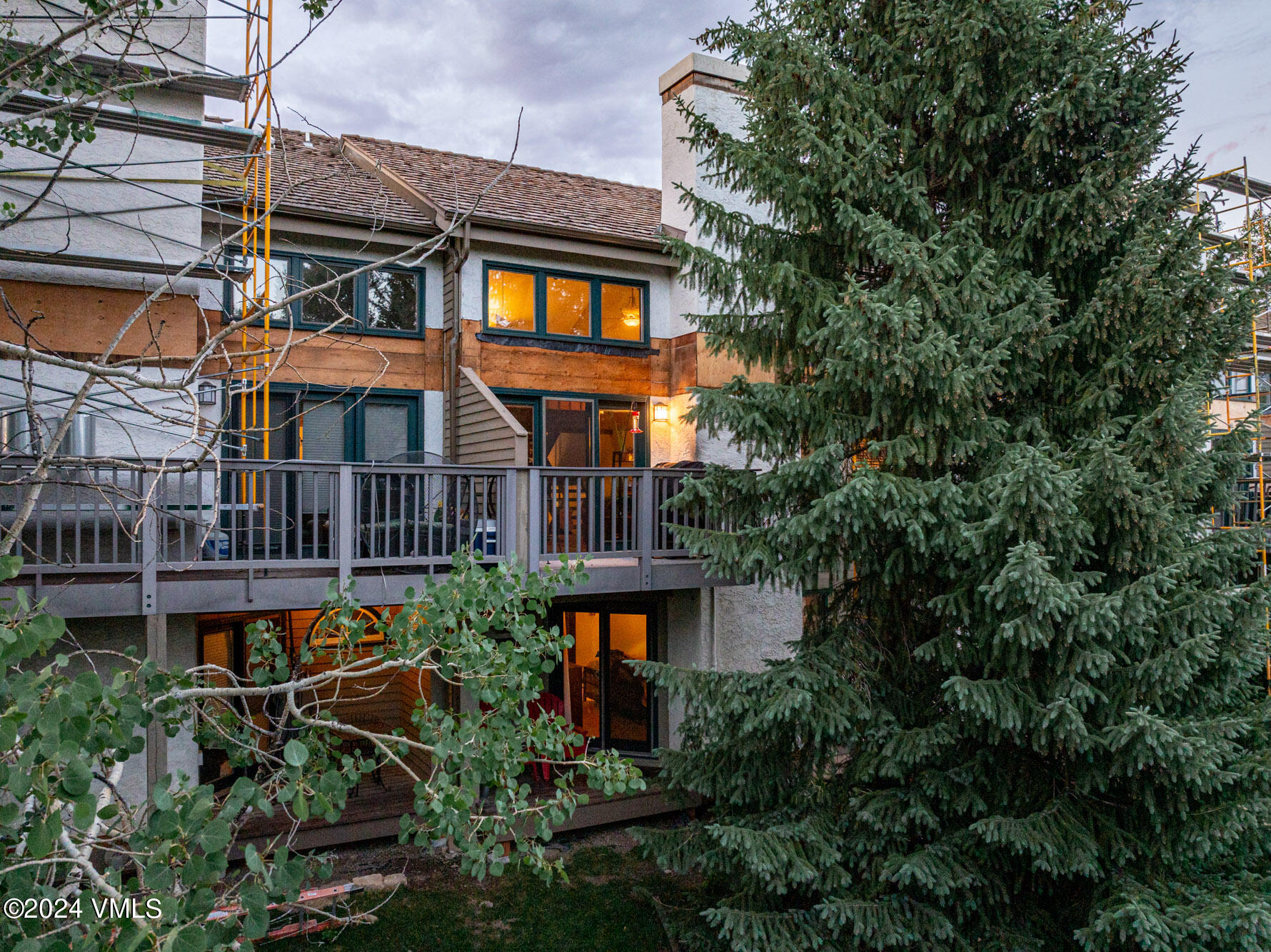 931 Singletree Road, 32