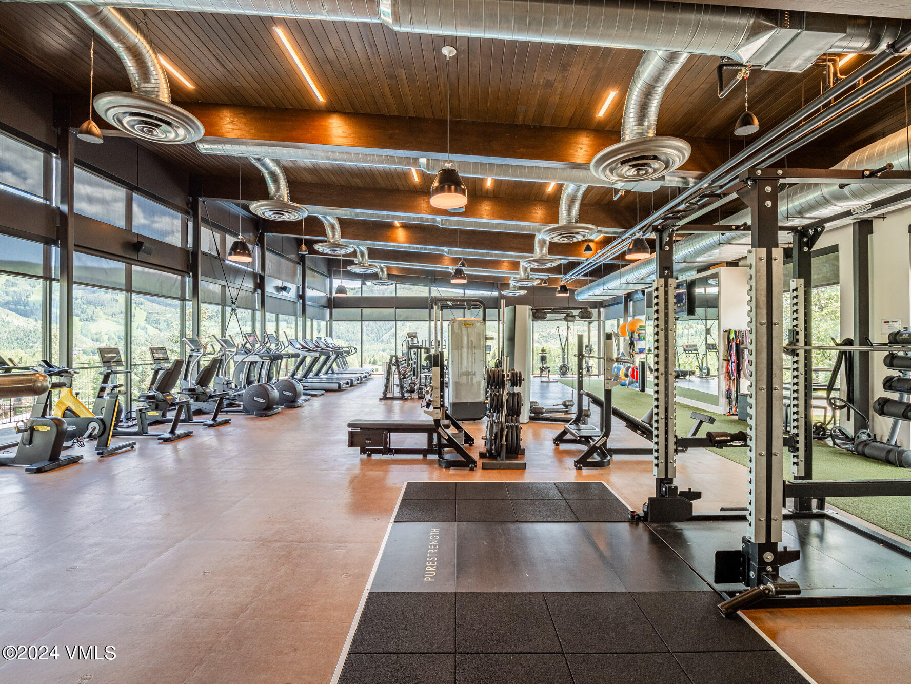 931 Singletree Road, 32