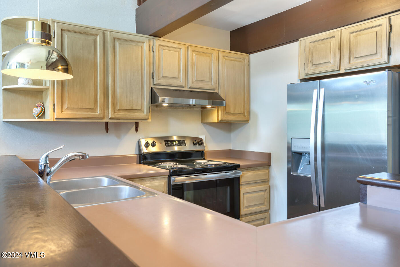 931 Singletree Road, 32