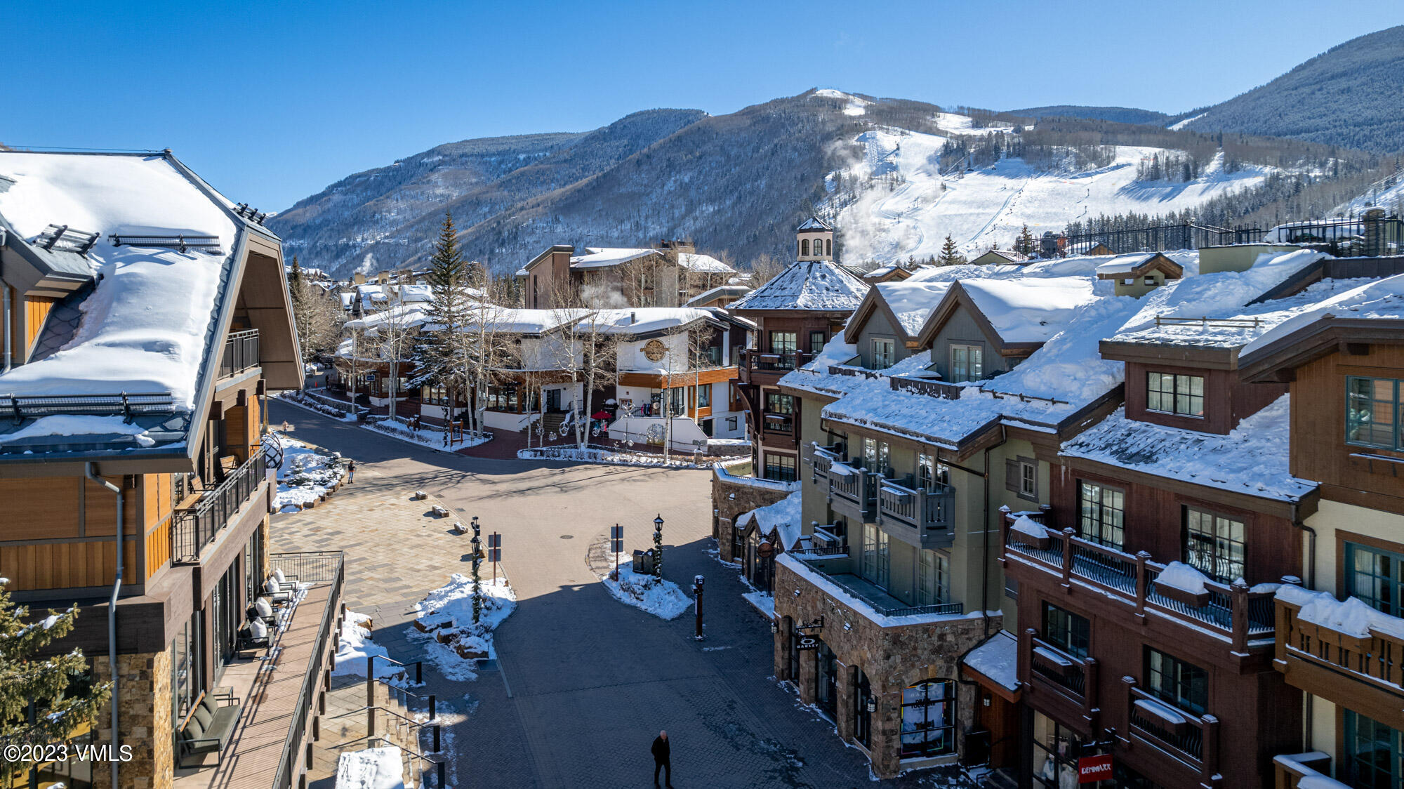 141 E Meadow Drive, 2A SOUTH