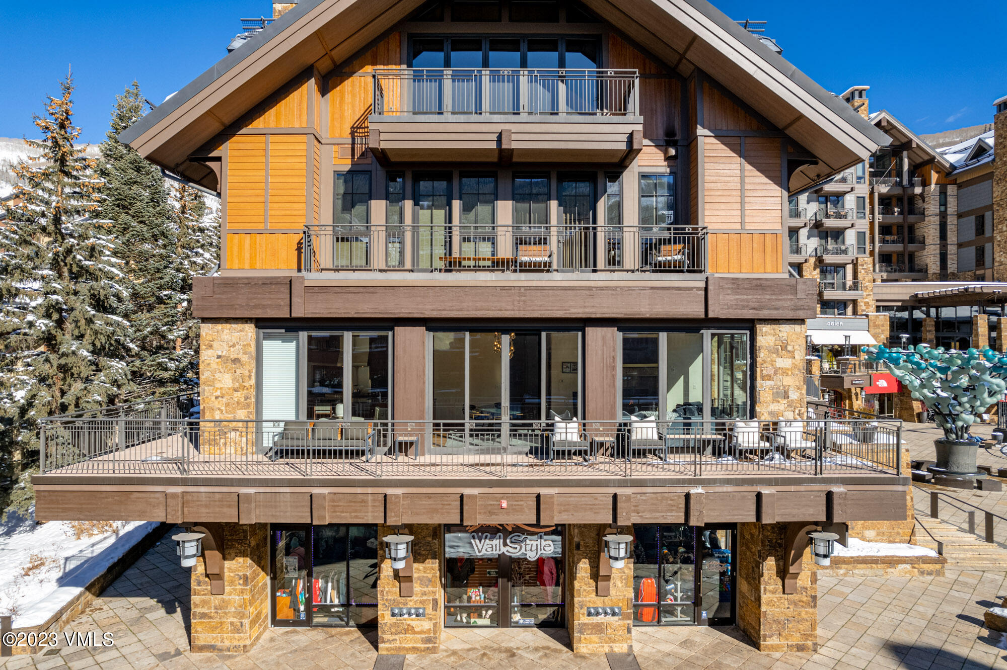 141 E Meadow Drive, 2A SOUTH