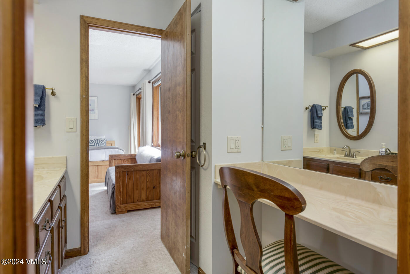 218 W Beaver Creek Boulevard, A & B