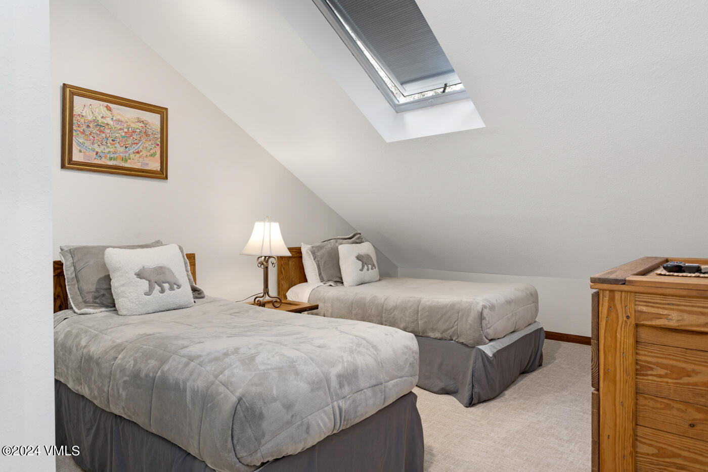 218 W Beaver Creek Boulevard, A & B