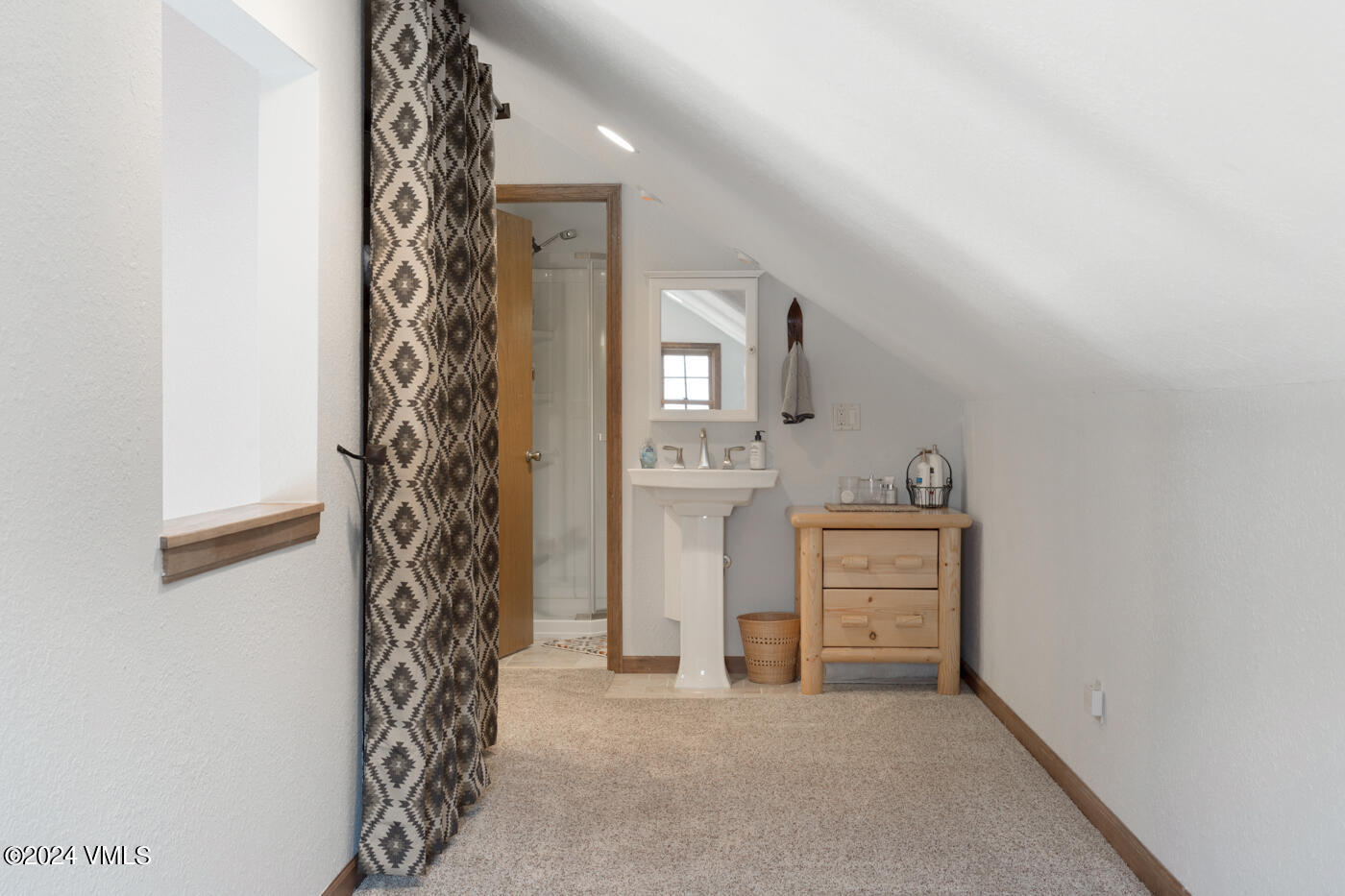 218 W Beaver Creek Boulevard, A & B