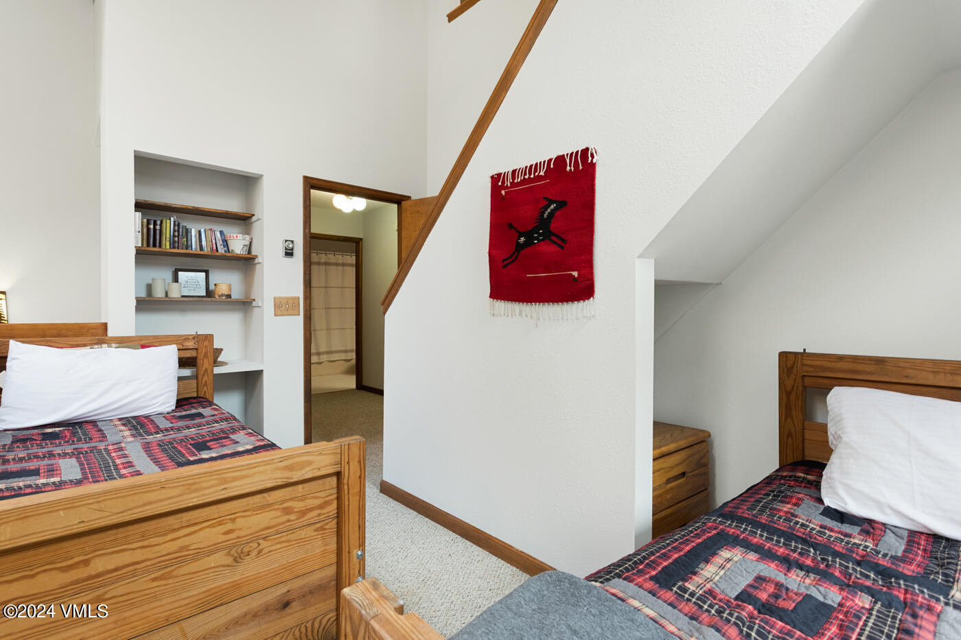 218 W Beaver Creek Boulevard, A & B