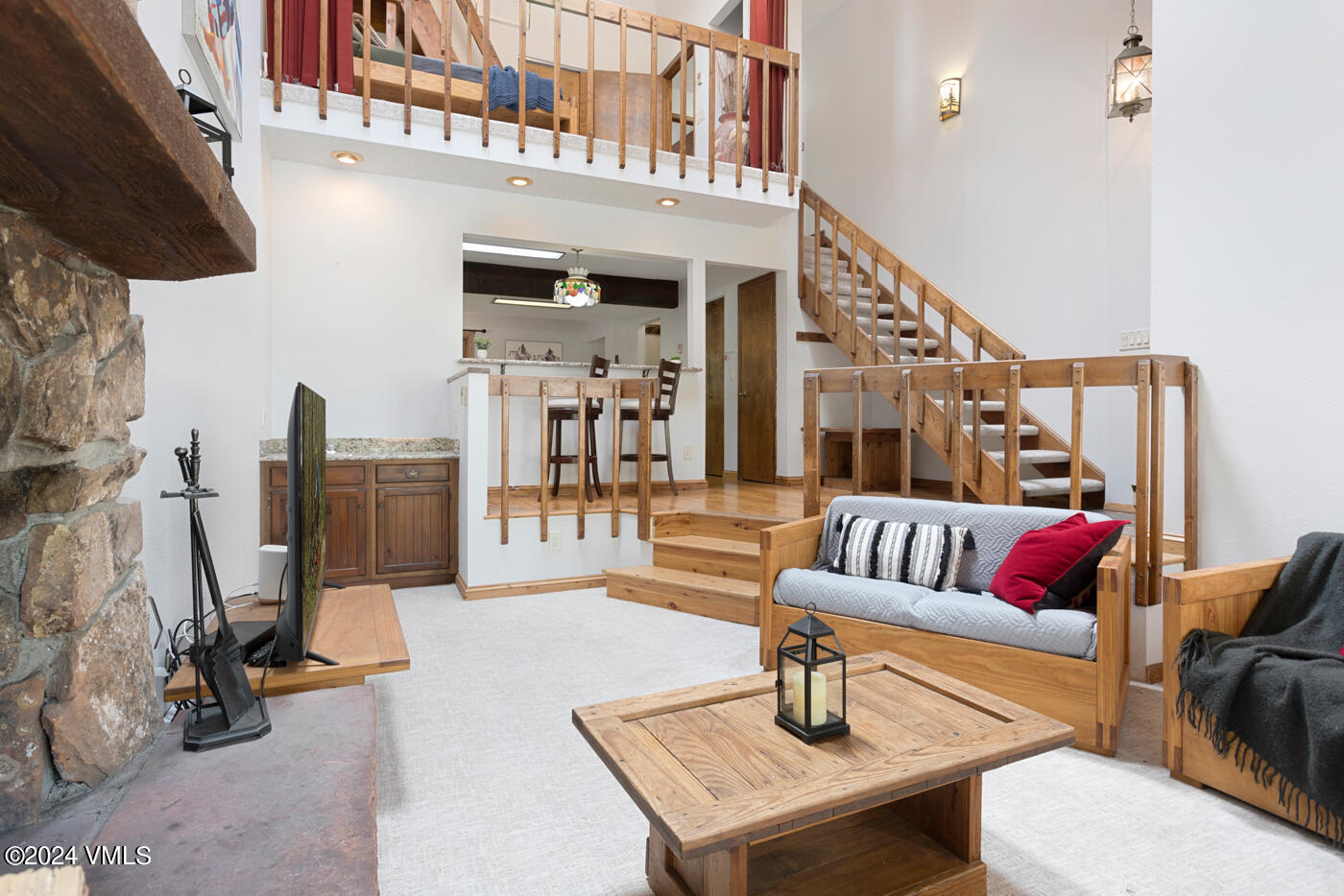 218 W Beaver Creek Boulevard, A & B