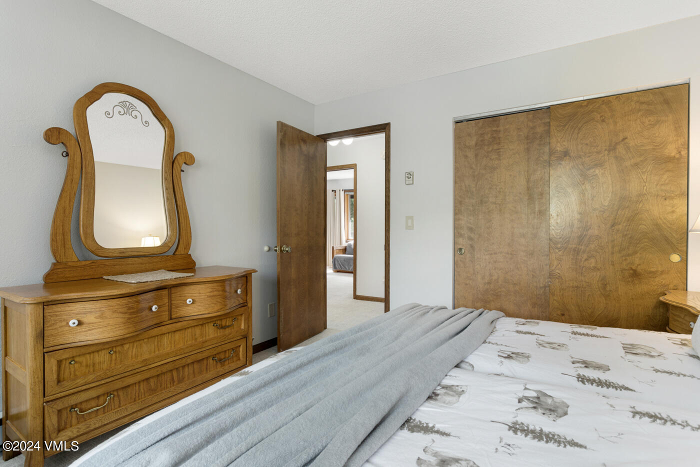 218 W Beaver Creek Boulevard, A & B