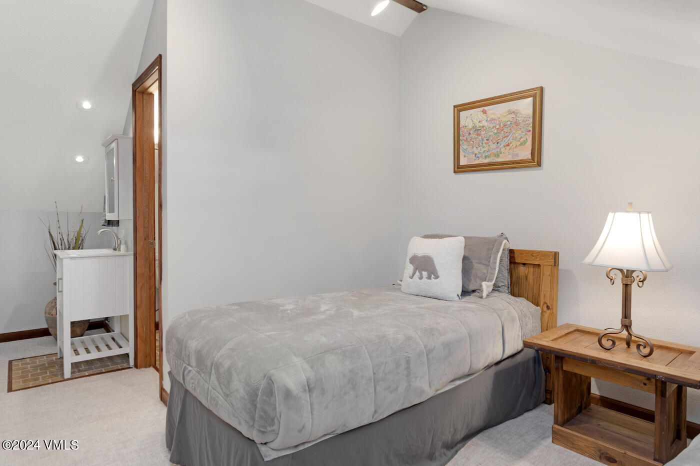 218 W Beaver Creek Boulevard, A & B