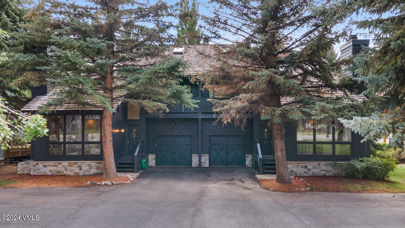 218 W Beaver Creek Boulevard, A & B