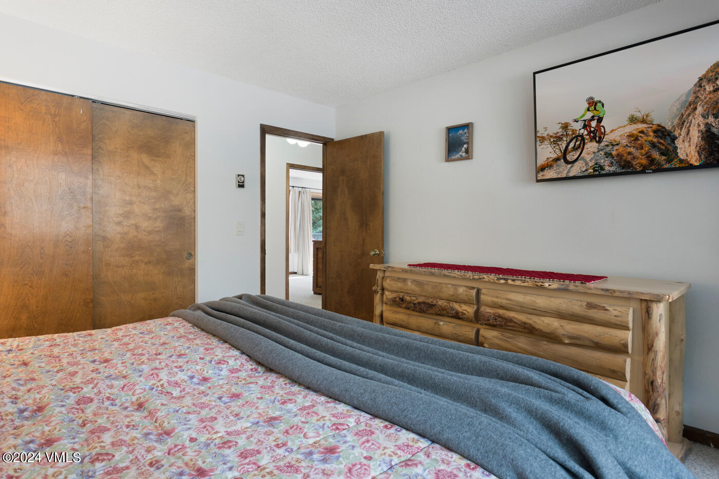 218 W Beaver Creek Boulevard, A & B